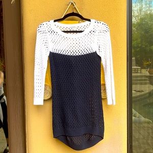 Cache knit tunic long top blue and white